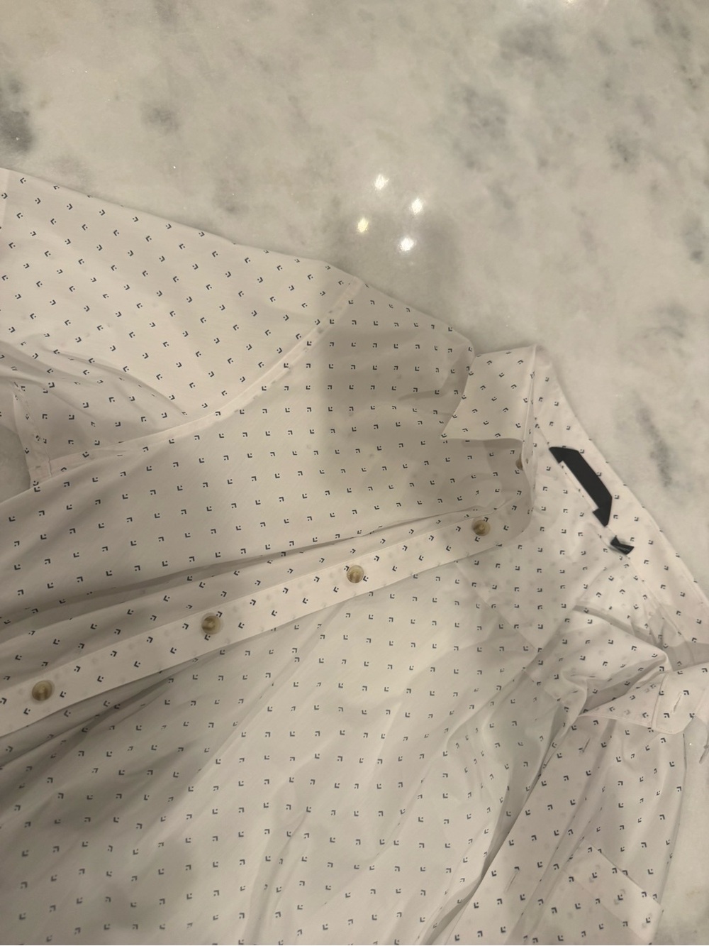 NEVER WORN Travis Mathew White Shirt with Navy Micro Pattern